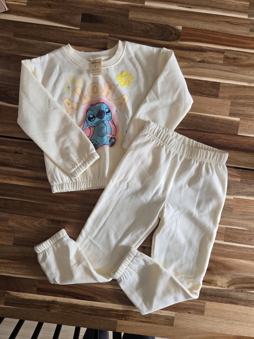 Disney Lilo & Stitch Light Yellow